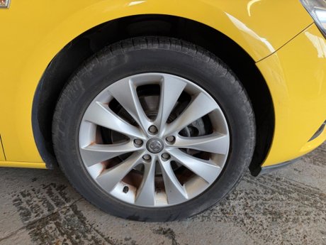 Vauxhall Astra GTC 1.6T 16V SRi Euro 5 3dr 19