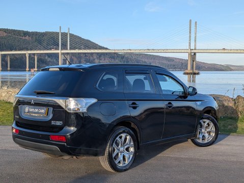 Mitsubishi Outlander 2.0h 12kWh GX3h CVT 4WD Euro 5 (s/s) 5dr 5