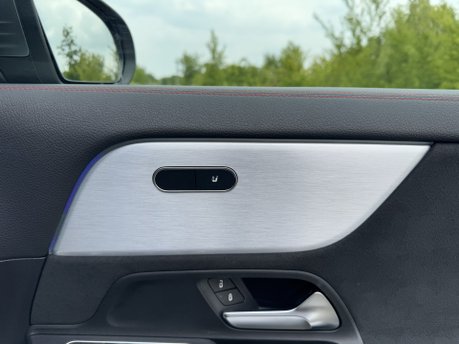 Mercedes-Benz EQA EQA 250 66KWH AMG Line Premium Auto Electric PAN ROOF/PARKTRONIC/SAT NAV 17