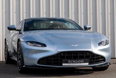 Aston Martin V8 Vantage 