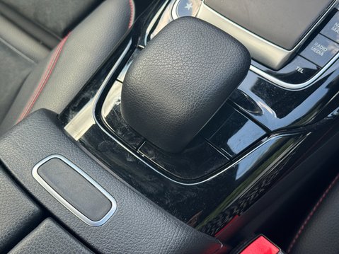 Mercedes-Benz A Class 2.0 A35 AMG (Premium Plus) Hatchback 5dr Petrol SpdS DCT 4MATIC Euro 6 (s/s 30