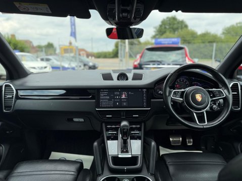 Porsche Cayenne 2.9T V6 S TiptronicS 4WD Euro 6 (s/s) 5dr 33