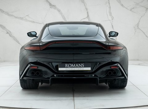 Aston Martin Vantage V8 8