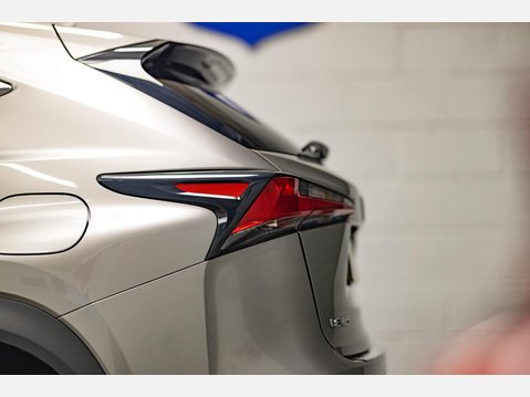 Lexus NX 2.5 300h GPF Premium SUV 5dr Petrol Hybrid E-CVT 4WD Euro 6 (s/s) (197 ps) 25