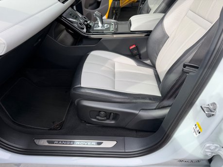 Land Rover Range Rover Evoque FIRST EDITION MHEV 41