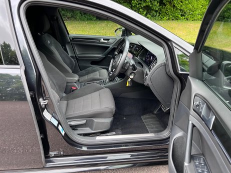 Volkswagen Golf 2.0 TSI R DSG 4Motion Euro 6 (s/s) 5dr 12