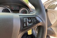 Vauxhall Astra DESIGN S/S.. AUTOMATIC.. 5 SERVICES.. BLUETOOTH.. DAB.. CRUISE CONTROL..A/C 9