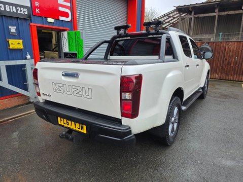 Isuzu D-Max BLADE DCB Auto 8