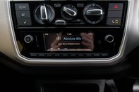 Volkswagen Up HIGH UP TSI 22