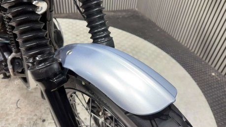 Triumph Scrambler 2014 ONLY 11K EXCELLENT CONDITION LONG MOT WARRANTY 14