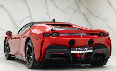 Ferrari SF90 Stradale 3