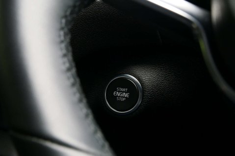 Volvo XC40 1.5 XC40 R-Design T5 Recharge Auto 5dr 41