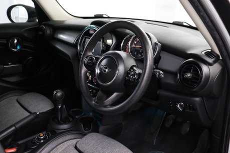 Mini Hatch COOPER CLASSIC 38