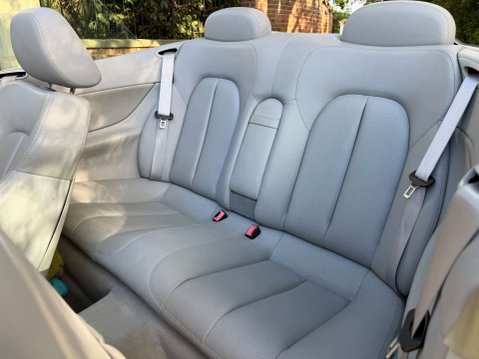 Mercedes-Benz CLK 2.0 CLK200 Kompressor Elegance Cabriolet 2dr Petrol Manual (233 g/km, 163 b 33