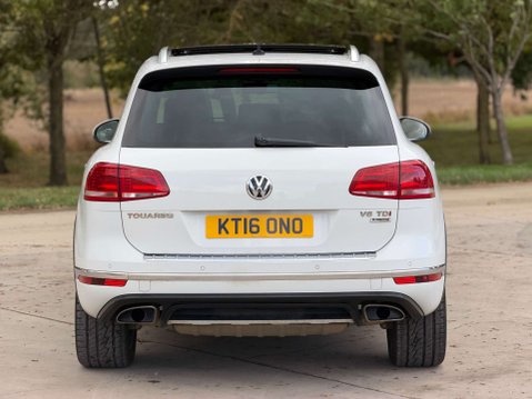 Volkswagen Touareg 3.0 Touareg V6 R-Line TDI BlueMotion Technology Auto 4WD 5dr 13