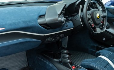 Ferrari 488 Pista 25