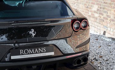 Ferrari GTC4 Lusso T 24