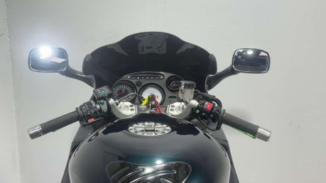 Triumph Sprint 2004 ONLY 13K EYE CATCHING SPORTS TOURING 955CC 8