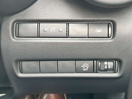 Nissan Juke 1.0 Juke N-Connecta DiG-T Semi-Auto 5dr 64