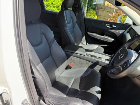 Volvo XC60 2.0 D4 Momentum Auto AWD Euro 6 (s/s) 5dr 15