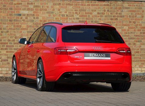 Audi RS4 Avant 17