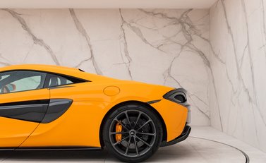 McLaren 570S 23