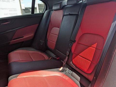 Jaguar XE R-SPORT 28