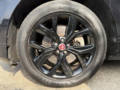 Jaguar I-Pace 400 90kWh HSE Black SUV 5dr Electric Auto 4WD (400 ps) 17