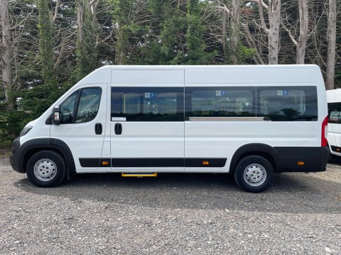 Peugeot Boxer 2.2 Boxer 440 L4H2 17-seat Non-D1 Lightweight minibus with full width ramp. 14