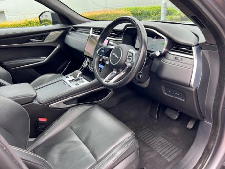 Jaguar F-Pace 2.0 D200 MHEV R-Dynamic HSE Auto AWD Euro 6 (s/s) 5dr 70