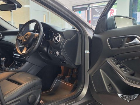Mercedes-Benz GLA 1.6 GLA200 Sport Euro 6 (s/s) 5dr 44