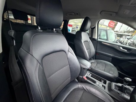 Ford Kuga TITANIUM ECOBLUE 10