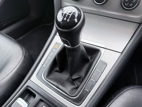 Volkswagen Golf SE TDI BLUEMOTION TECHNOLOGY 16