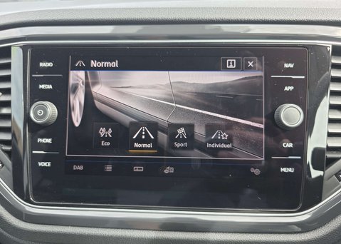 Volkswagen T-Roc 2.0 T-Roc SEL TSi 4Motion Semi-Auto 4WD 5dr 49