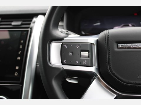 Land Rover Discovery R-DYNAMIC HSE MHEV 15