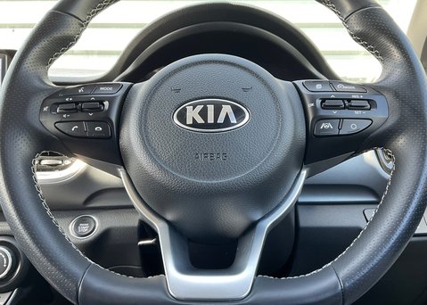 Kia Stonic 1.0 T-GDi Connect 48v 26