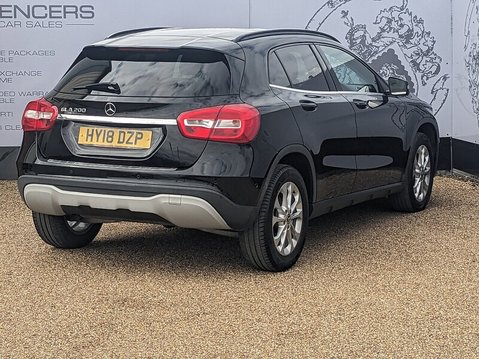Mercedes-Benz GLA GLA200 SE 9