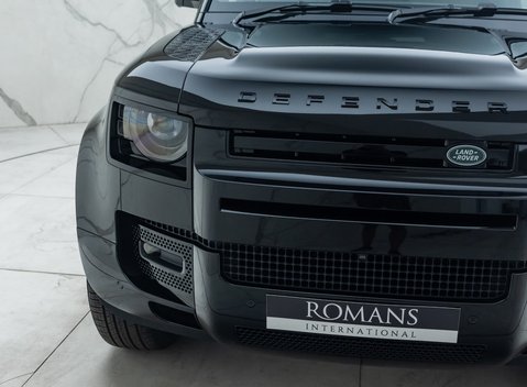 Land Rover Defender 110 D250 X-DYNAMIC HSE 31