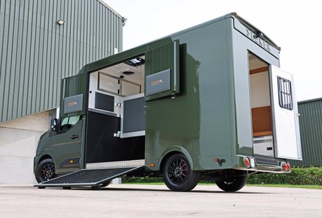 Renault Master BRAND NEW 3.5 TON STALLION BUILD EXTREME HEAVY DUTY HORSEBOX FROM SEEKER 