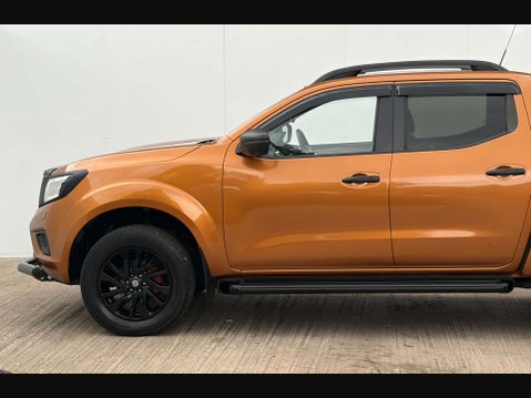 Nissan Navara 2.3 Navara Tekna dCi Auto 4WD 5dr 68