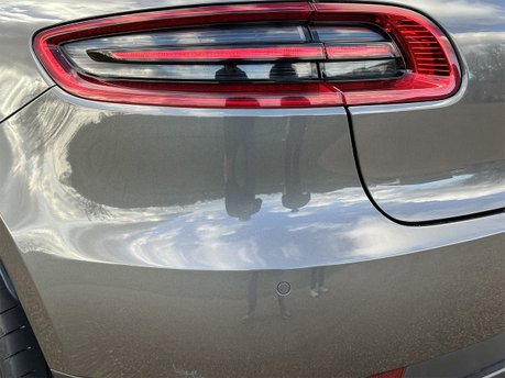 Porsche Macan D S PDK 28