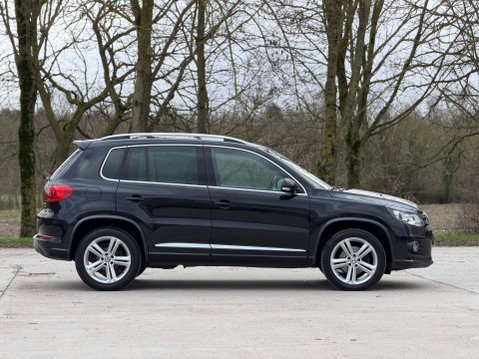 Volkswagen Tiguan 2.0 Tiguan R-Line TDI BlueMotion Technology 4Motion Semi-Auto 4WD 5dr 6
