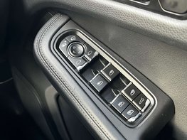Porsche Macan 3.0 Macan S Semi-Auto 4WD 5dr 68