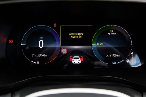 Renault Arkana E-TECH ENGINEERED 15