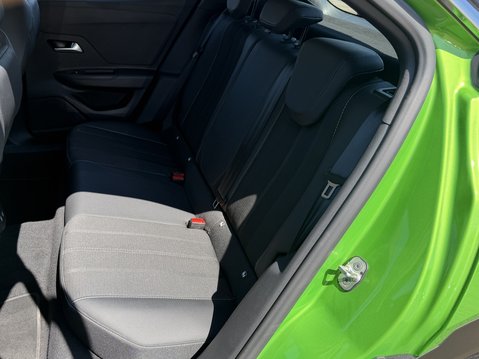 Vauxhall Mokka 100kW Elite Premium 50kWh 5dr Auto 36