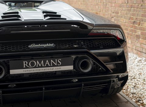 Lamborghini Huracan Spyder LP640-4 EVO 23