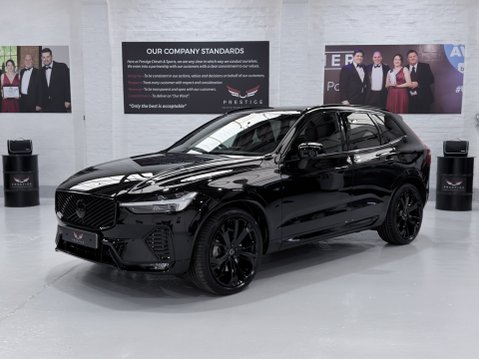 Volvo XC60 B5 ULTRA BLACK EDITION AWD 1