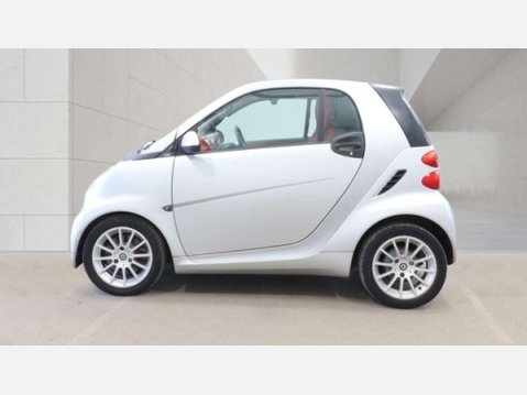 Smart Fortwo Coupe 0.8 CDI Passion Coupe 2dr Diesel SoftTouch Euro 5 (54 bhp) 6