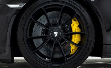Porsche 911 (991.2) GT3 Touring 8
