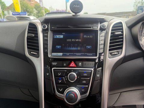 Hyundai i30 1.6 CRDi Blue Drive SE Nav Euro 6 (s/s) 5dr 19